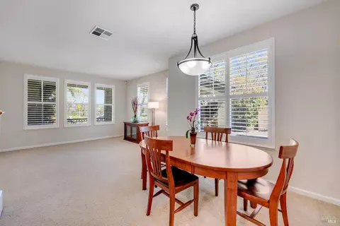 Dining - 1100 Mitchell Ln, Windsor, CA 95492 photo 4 of 4