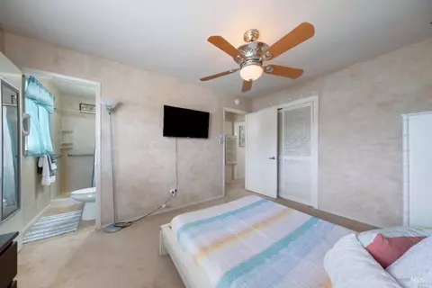 Bedroom - 118 Monte Verde Way, Vallejo, CA 94589 photo 1 of 8