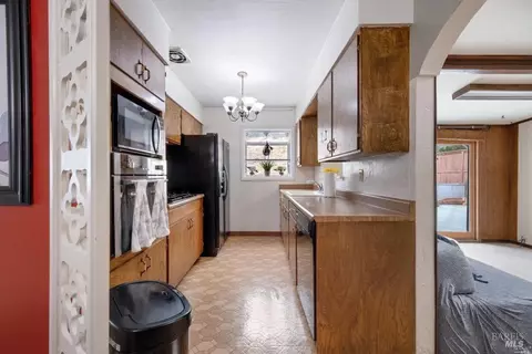 Kitchen - 118 Monte Verde Way, Vallejo, CA 94589 photo 1 of 5