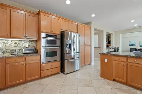 Kitchen - 520 Townsend Dr, Benicia, CA 94510 photo 5 of 12