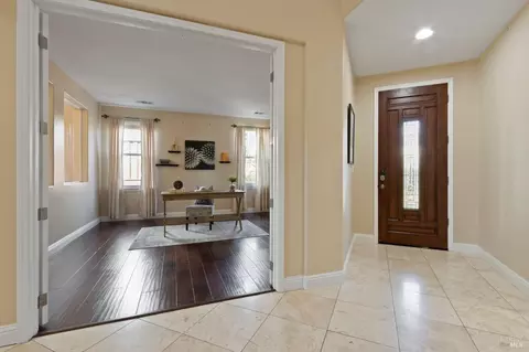 Entry Way - 520 Townsend Dr, Benicia, CA 94510 photo 1 of 1