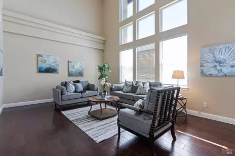 Living - 520 Townsend Dr, Benicia, CA 94510 photo 6 of 7