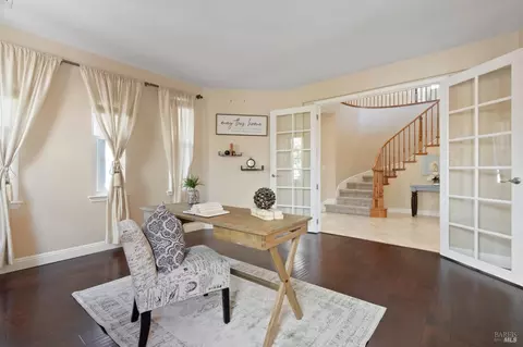 Living - 520 Townsend Dr, Benicia, CA 94510 photo 1 of 7