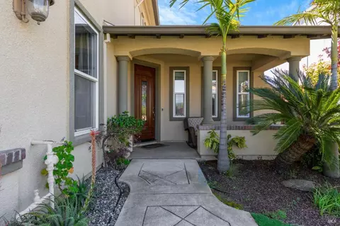 Exterior - 520 Townsend Dr, Benicia, CA 94510 photo 4 of 11