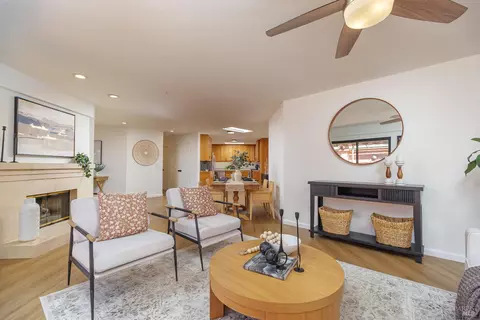 1026 5th St, Novato, CA 94945