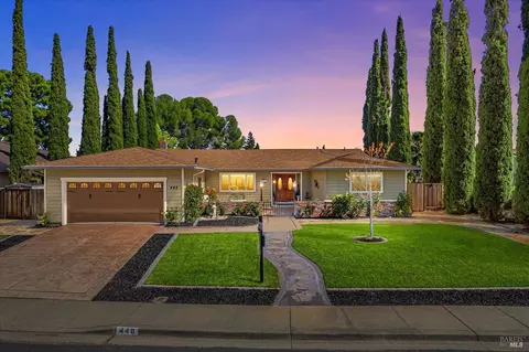 448 Yellowstone Dr, Vacaville, CA 95687