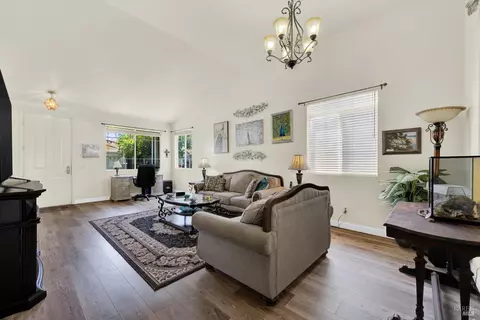 Living - 136 Currant Ln, Vacaville, CA 95687 photo 4 of 5