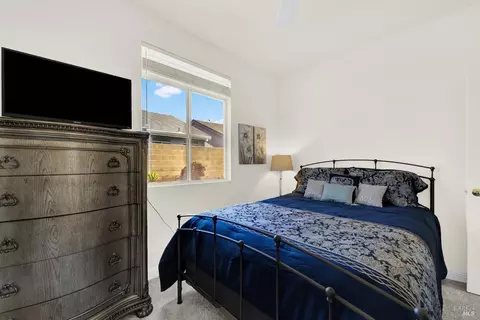 Bedroom - 136 Currant Ln, Vacaville, CA 95687 photo 7 of 8