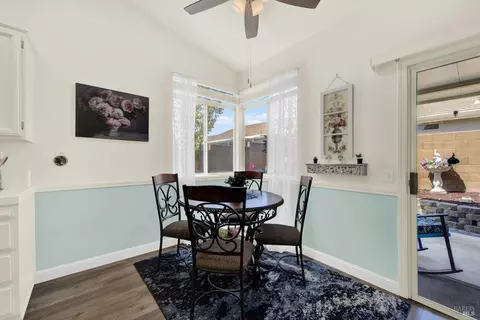 Dining - 136 Currant Ln, Vacaville, CA 95687 photo 5 of 6