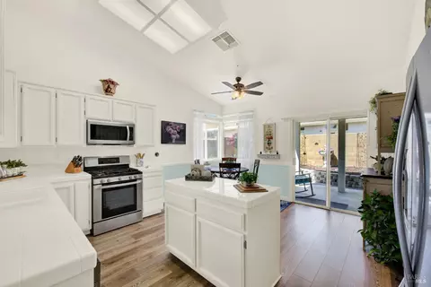 Kitchen - 136 Currant Ln, Vacaville, CA 95687 photo 1 of 9