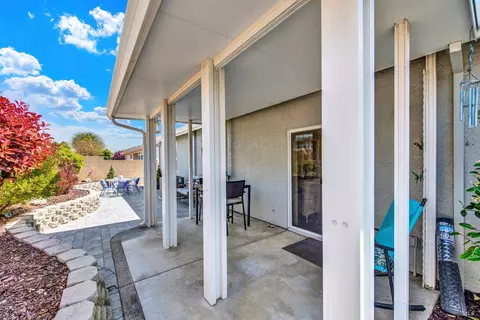 Exterior - 136 Currant Ln, Vacaville, CA 95687 photo 5 of 33