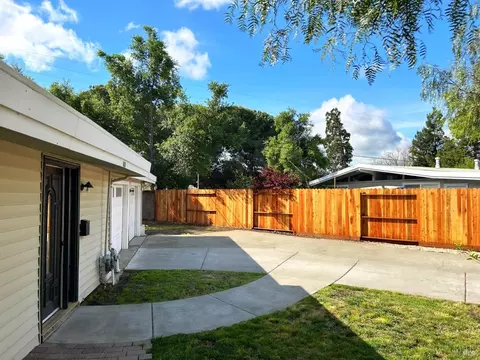 1401 Michigan St, Fairfield, CA 94533 photo 2