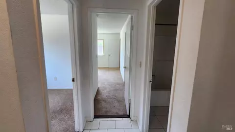 Entry Way - 1777 Enterprise Dr, Fairfield, CA 94533 photo 2 of 4