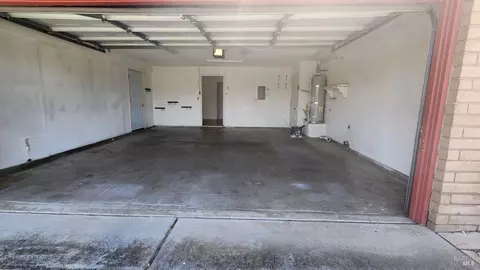 Exterior - 1777 Enterprise Dr, Fairfield, CA 94533 photo 2 of 8
