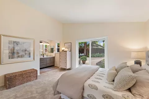 Bedroom - 542 Cockspur Ct, Windsor, CA 95492 photo 4 of 4
