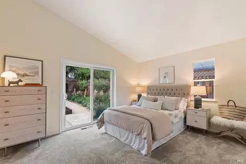 Bedroom - 542 Cockspur Ct, Windsor, CA 95492 photo 3 of 4