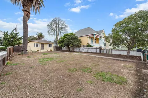 Exterior - 720 Kentucky St, Vallejo, CA 94590 photo 11 of 15