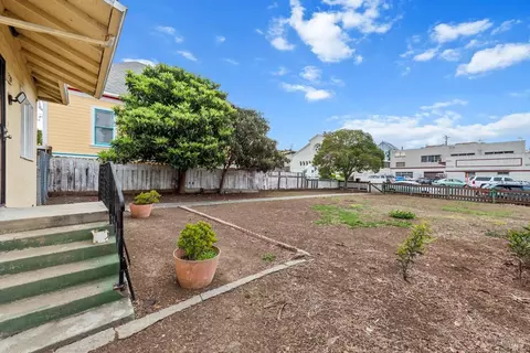 Exterior - 720 Kentucky St, Vallejo, CA 94590 photo 4 of 15
