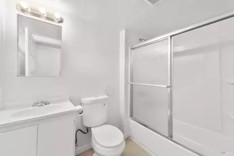 Bath - 720 Kentucky St, Vallejo, CA 94590 photo 1 of 2