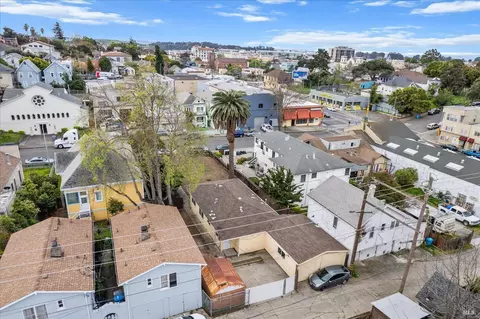View/Area - 720 Kentucky St, Vallejo, CA 94590 photo 5 of 6