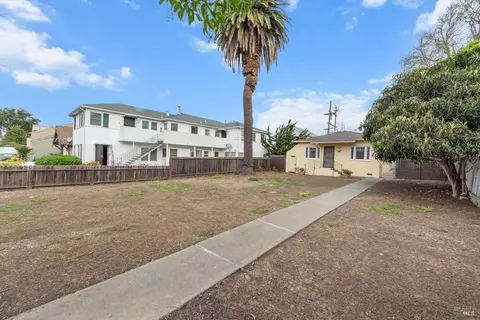 Exterior - 720 Kentucky St, Vallejo, CA 94590 photo 10 of 15