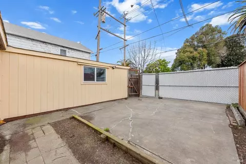 Exterior - 720 Kentucky St, Vallejo, CA 94590 photo 9 of 15