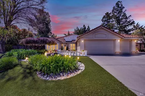 236 Fairgate Dr, Vacaville, CA 95687