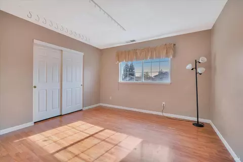 Bedroom - 8488 Shadetree Dr, Windsor, CA 95492 photo 3 of 3