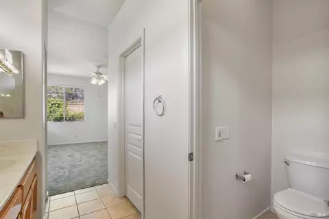 Entry Way - 326 Bartlett Ln, Vacaville, CA 95687 photo 2 of 2