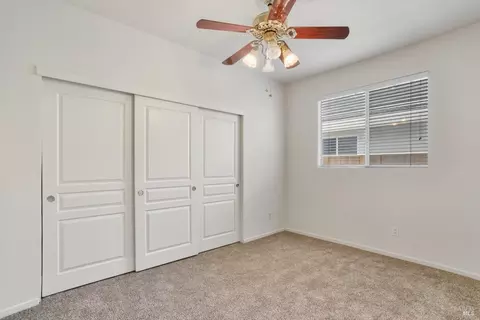Bedroom - 326 Bartlett Ln, Vacaville, CA 95687 photo 5 of 9