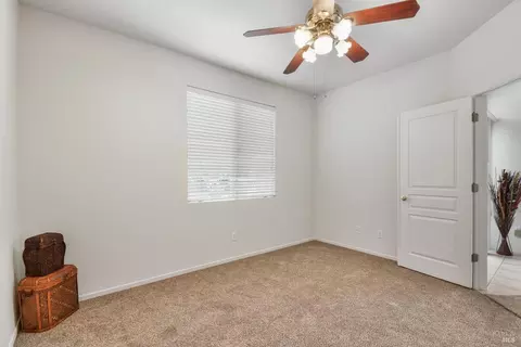Bedroom - 326 Bartlett Ln, Vacaville, CA 95687 photo 4 of 9