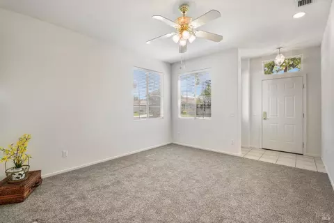 Bedroom - 326 Bartlett Ln, Vacaville, CA 95687 photo 1 of 9