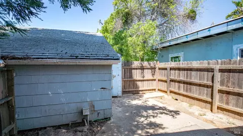 Exterior - 501 Taylor St, Fairfield, CA 94533 photo 8 of 10
