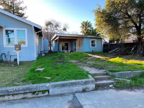 Exterior - 501 Taylor St, Fairfield, CA 94533 photo 5 of 10