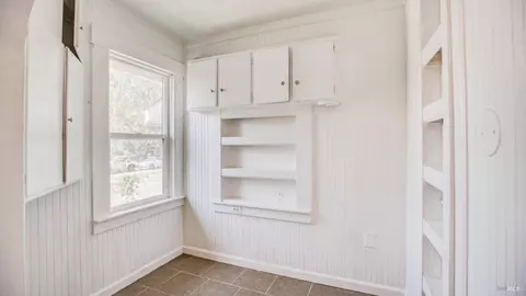 Entry Way - 501 Taylor St, Fairfield, CA 94533 photo 2 of 2