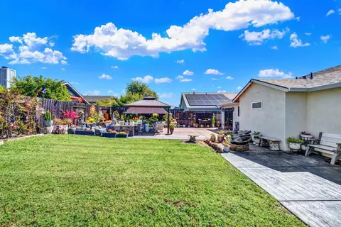 View/Area - 1114 Ruby Dr, Vacaville, CA 95687 photo 2 of 5