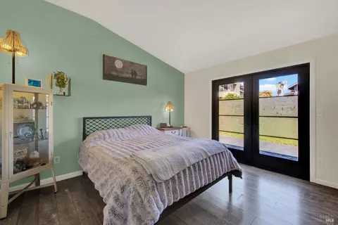 Bedroom - 1114 Ruby Dr, Vacaville, CA 95687 photo 7 of 9