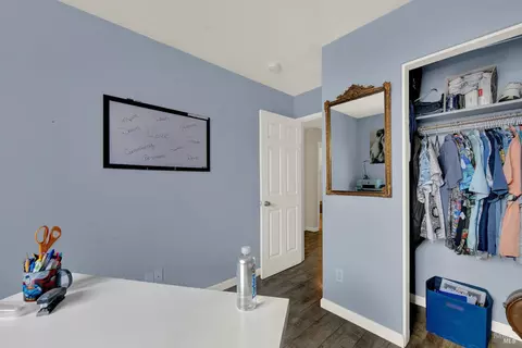 Bedroom - 1114 Ruby Dr, Vacaville, CA 95687 photo 5 of 9