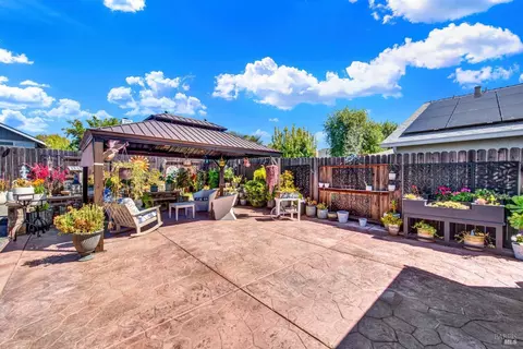Exterior - 1114 Ruby Dr, Vacaville, CA 95687 photo 11 of 24