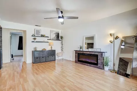 311 Gardenia Cir, Fairfield, CA 94533