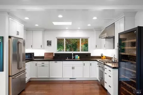Kitchen - 21 Crescent Ave, Sausalito, CA 94965 photo 1 of 2