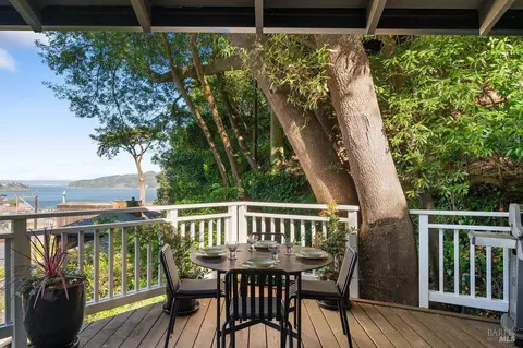 Exterior - 21 Crescent Ave, Sausalito, CA 94965 photo 5 of 12