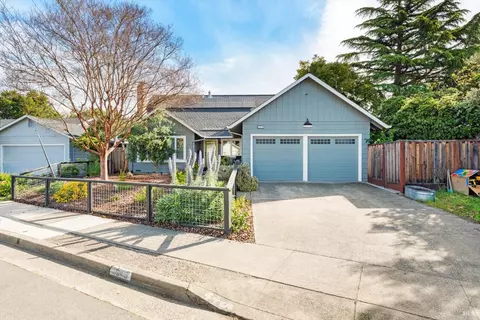 1845 El Camino Way, Santa Rosa, CA 95404
