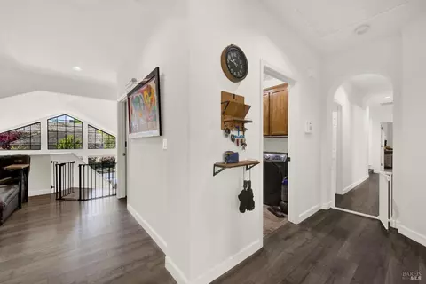Entry Way - 2156 Fieldcrest Ave, Fairfield, CA 94534 photo 3 of 4