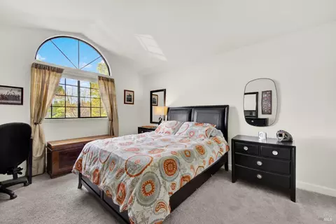 Bedroom - 2156 Fieldcrest Ave, Fairfield, CA 94534 photo 4 of 10