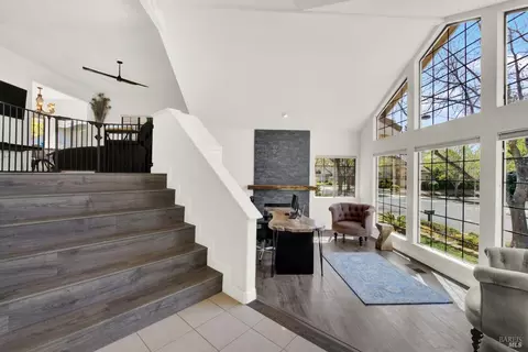 Entry Way - 2156 Fieldcrest Ave, Fairfield, CA 94534 photo 1 of 4