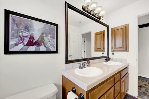Bath - 2156 Fieldcrest Ave, Fairfield, CA 94534 photo 7 of 7