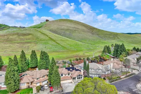 View/Area - 2156 Fieldcrest Ave, Fairfield, CA 94534 photo 1 of 5