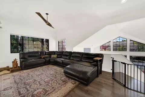 Living - 2156 Fieldcrest Ave, Fairfield, CA 94534 photo 3 of 7