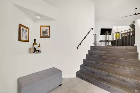 Entry Way - 2156 Fieldcrest Ave, Fairfield, CA 94534 photo 2 of 4